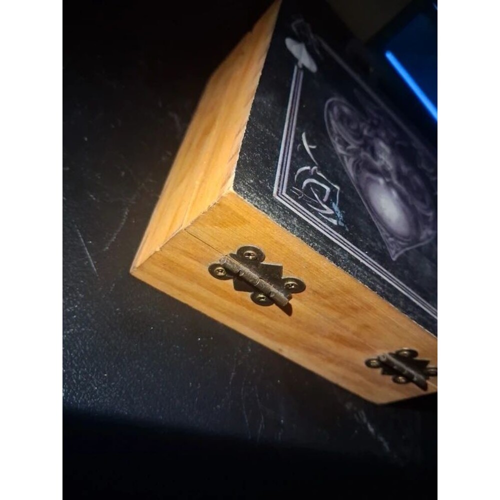Decorative wooden box